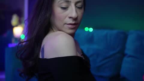  Ruby  online show from January 7, 2026, 3:09 am