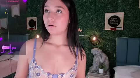 Snapshot of rubyvixxen_ chatting on October 31, 2025, 4:35 am Ruby online show from October 31, 2025, 4:35 am