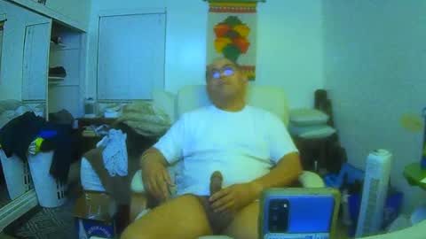 rueltrinidad73 online show from June 22, 2026, 5:15 am