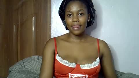 Rue online show from October 22, 2025, 2:28 pm