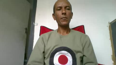 Snapshot of ruffriders1 chatting on November 1, 2025, 12:51 pm ruffriders1 online show from November 1, 2025, 12:51 pm