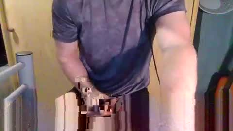 rugby_boy200 online show from April 16, 2026, 4:08 pm