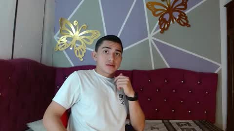 Snapshot of ruiz2416 chatting on October 16, 2025, 11:22 am ruiz2416 online show from October 16, 2025, 11:22 am