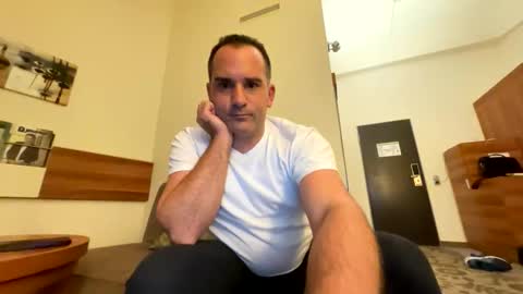 Snapshot of runner1978 chatting on October 29, 2025, 7:48 pm runner1978 online show from October 29, 2025, 7:48 pm