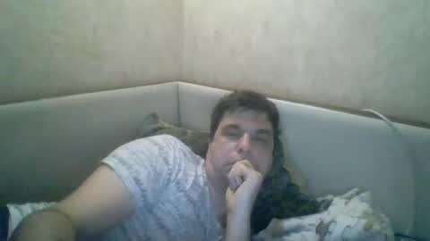 rusqadisx online show from January 18, 2025, 7:15 pm