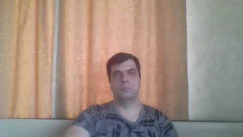 rusqadisx online show from November 25, 2025, 7:41 am