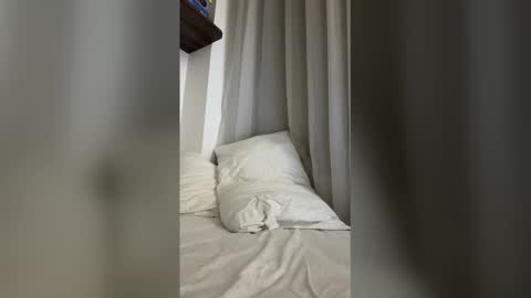 russo_fox online show from May 25, 2026, 11:55 pm