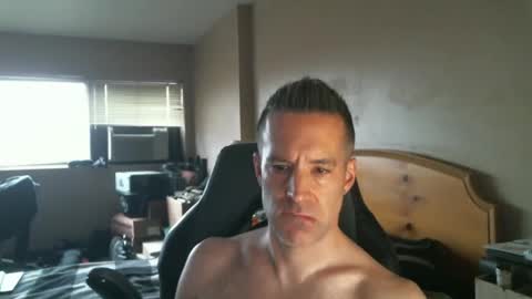 rustic_cuse_777 online show from October 20, 2025, 8:31 pm