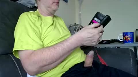 rusty69x online show from November 7, 2025, 11:10 am