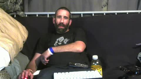Snapshot of rusty_ambitions chatting on July 17, 2026, 1:01 am rusty_ambitions online show from July 17, 2026, 1:01 am