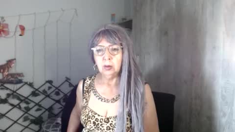 Snapshot of ruth_blue21 chatting on March 11, 2025, 5:16 am ruth_blue21 online show from March 11, 2025, 5:16 am