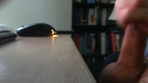 rutmuscle22 online show from December 4, 2025, 7:55 pm