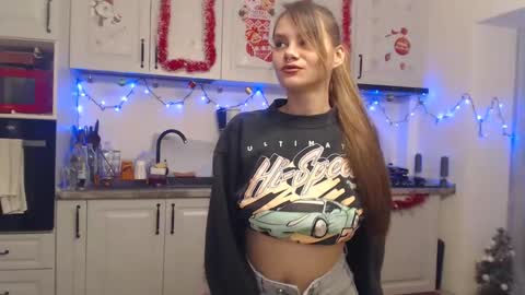 ruxandradanny online show from December 28, 2024, 3:26 pm