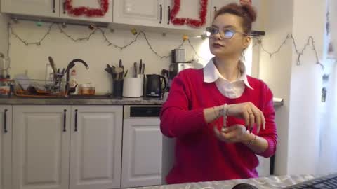 ruxandradanny online show from February 18, 2025, 7:54 am