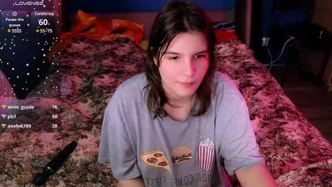Snapshot of ruyjin_choi chatting on December 25, 2024, 7:45 pm Ruyjin online show from December 25, 2024, 7:45 pm