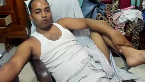 rwb17 online show from April 23, 2026, 1:35 pm