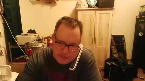 Snapshot of rwzar_0712 chatting on October 5, 2025, 3:27 am rwzar_0712 online show from October 5, 2025, 3:27 am