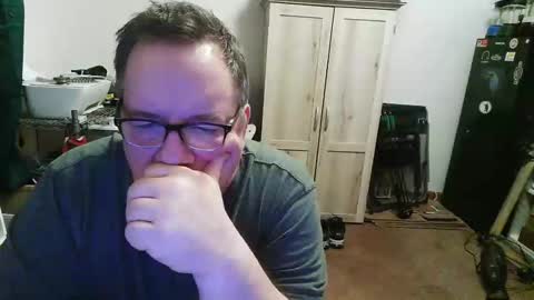 Snapshot of rwzar_0712 chatting on November 5, 2025, 12:54 am rwzar_0712 online show from November 5, 2025, 12:54 am