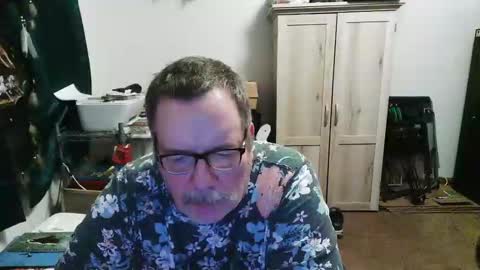 Snapshot of rwzar_0712 chatting on November 9, 2025, 4:44 am rwzar_0712 online show from November 9, 2025, 4:44 am