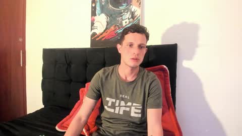 Snapshot of ryan15_ chatting on December 28, 2024, 3:04 am Ryan 15 online show from December 28, 2024, 3:04 am