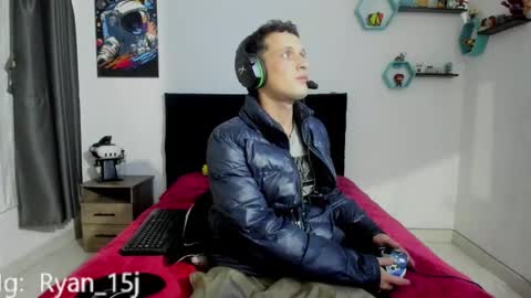 Snapshot of ryan15_ chatting on September 9, 2025, 1:27 am Ryan 15 online show from September 9, 2025, 1:27 am