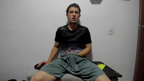 Snapshot of ryan15_ chatting on March 25, 2026, 11:05 am Ryan 15 online show from March 25, 2026, 11:05 am