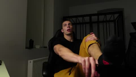 Snapshot of ryan_dozer chatting on September 24, 2025, 7:50 pm RYAN DOZER online show from September 24, 2025, 7:50 pm