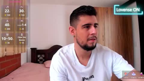 R Y A N online show from October 15, 2025, 1:33 pm