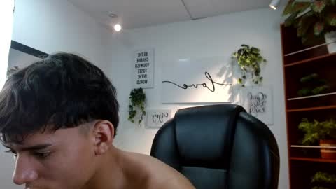 Snapshot of ryan_grayx chatting on June 2, 2026, 2:41 pm RYAN online show from June 2, 2026, 2:41 pm