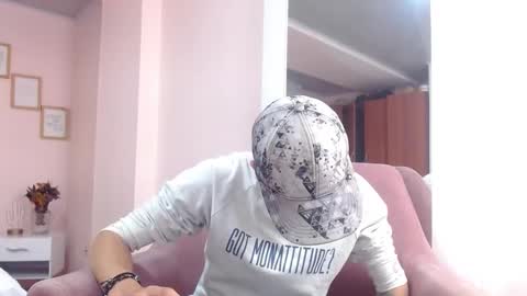 Snapshot of ryan_maxy chatting on January 17, 2025, 12:21 pm ryan online show from January 17, 2025, 12:21 pm