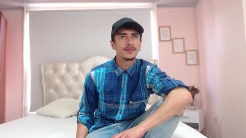 Snapshot of ryan_maxy chatting on January 22, 2025, 2:14 pm ryan online show from January 22, 2025, 2:14 pm