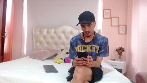 Snapshot of ryan_maxy chatting on February 1, 2025, 4:11 pm ryan online show from February 1, 2025, 4:11 pm