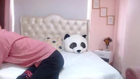Snapshot of ryan_maxy chatting on February 3, 2025, 7:21 pm ryan online show from February 3, 2025, 7:21 pm
