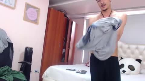 Snapshot of ryan_maxy chatting on February 4, 2025, 5:12 pm ryan online show from February 4, 2025, 5:12 pm