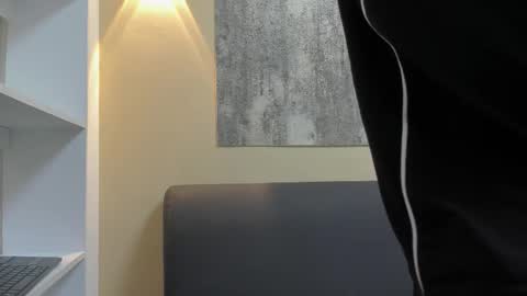 Snapshot of ryan_paterson chatting on October 18, 2025, 12:28 pm Ryan online show from October 18, 2025, 12:28 pm