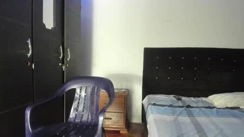 ryan_xc1 online show from September 30, 2025, 2:27 am