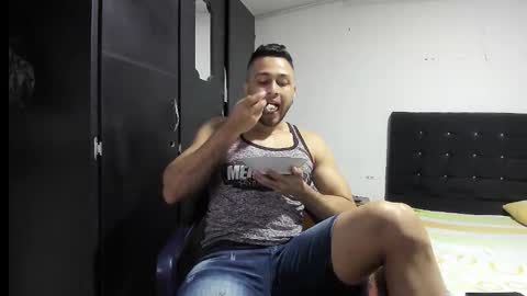 ryan_xc1 online show from December 1, 2025, 3:11 am