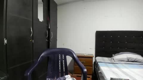 ryan_xc1 online show from February 1, 2026, 2:32 am