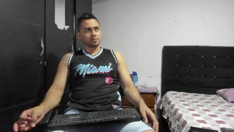 ryan_xc1 online show from March 27, 2026, 2:39 am