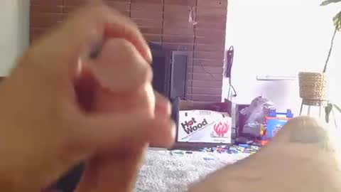 Snapshot of ryanbobby88 chatting on October 21, 2025, 8:42 pm ryanbobby88 online show from October 21, 2025, 8:42 pm