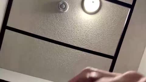 Snapshot of ryanihde2025 chatting on March 17, 2026, 2:27 am ryanihde2025 online show from March 17, 2026, 2:27 am