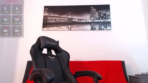 Instagram  Ryandwrn online show from October 7, 2025, 2:09 am