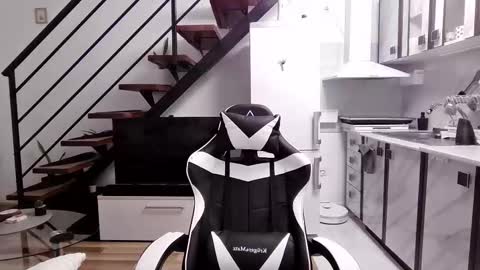 Snapshot of ryanstorm1 chatting on October 12, 2025, 9:03 pm ryanstorm1 online show from October 12, 2025, 9:03 pm