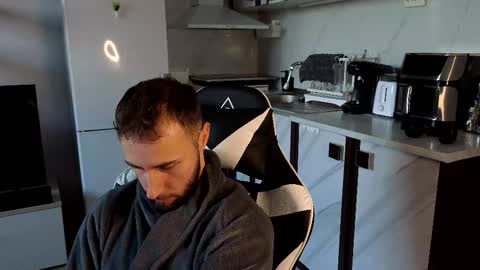 Snapshot of ryanstorm1 chatting on November 6, 2025, 2:40 pm ryanstorm1 online show from November 6, 2025, 2:40 pm