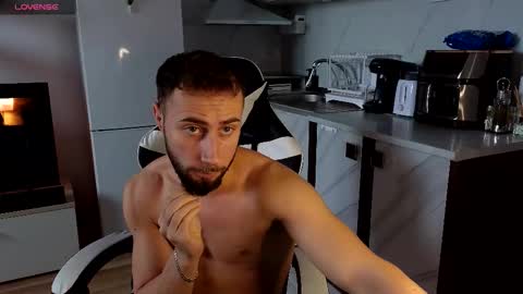 Snapshot of ryanstorm1 chatting on November 10, 2025, 12:15 pm ryanstorm1 online show from November 10, 2025, 12:15 pm