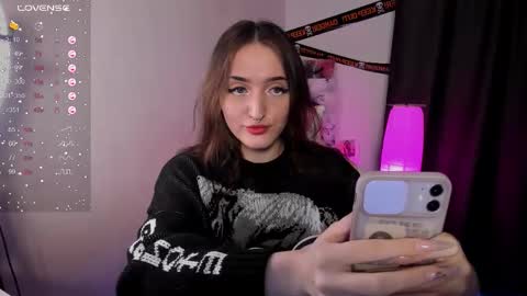 Snapshot of rydel_me chatting on November 12, 2025, 11:10 am rydel_me online show from November 12, 2025, 11:10 am