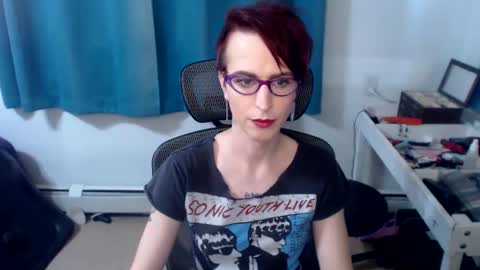 Snapshot of ryff_burnz chatting on March 4, 2025, 9:54 pm Ryff Burnz online show from March 4, 2025, 9:54 pm