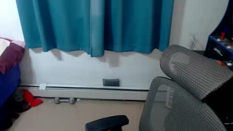 Snapshot of ryff_burnz chatting on October 29, 2025, 6:42 pm Ryff Burnz online show from October 29, 2025, 6:42 pm