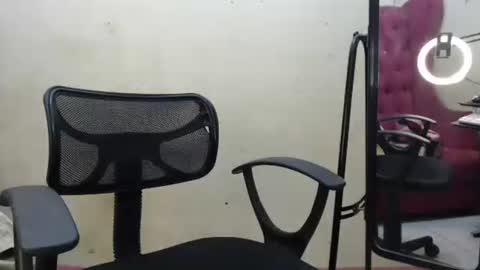 rylle_asian online show from February 7, 2026, 3:27 pm