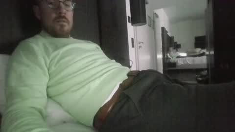 Snapshot of s_i_q chatting on November 24, 2025, 8:58 am s_i_q online show from November 24, 2025, 8:58 am